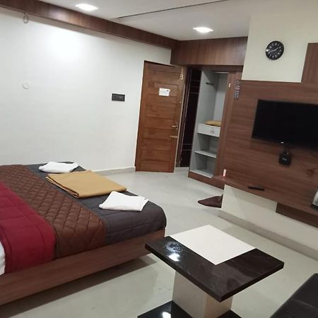 Grand Meridian Vinnamangalam Ngoại thất bức ảnh