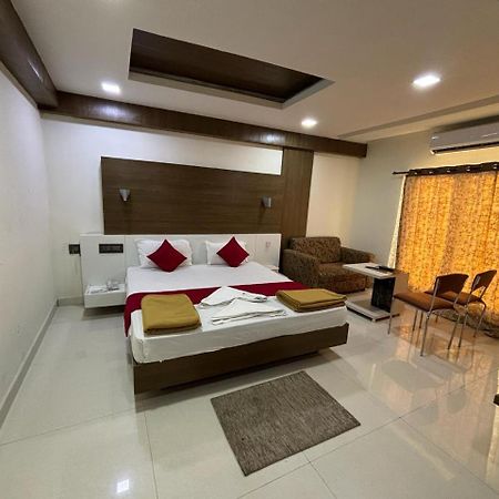 Grand Meridian Vinnamangalam Ngoại thất bức ảnh