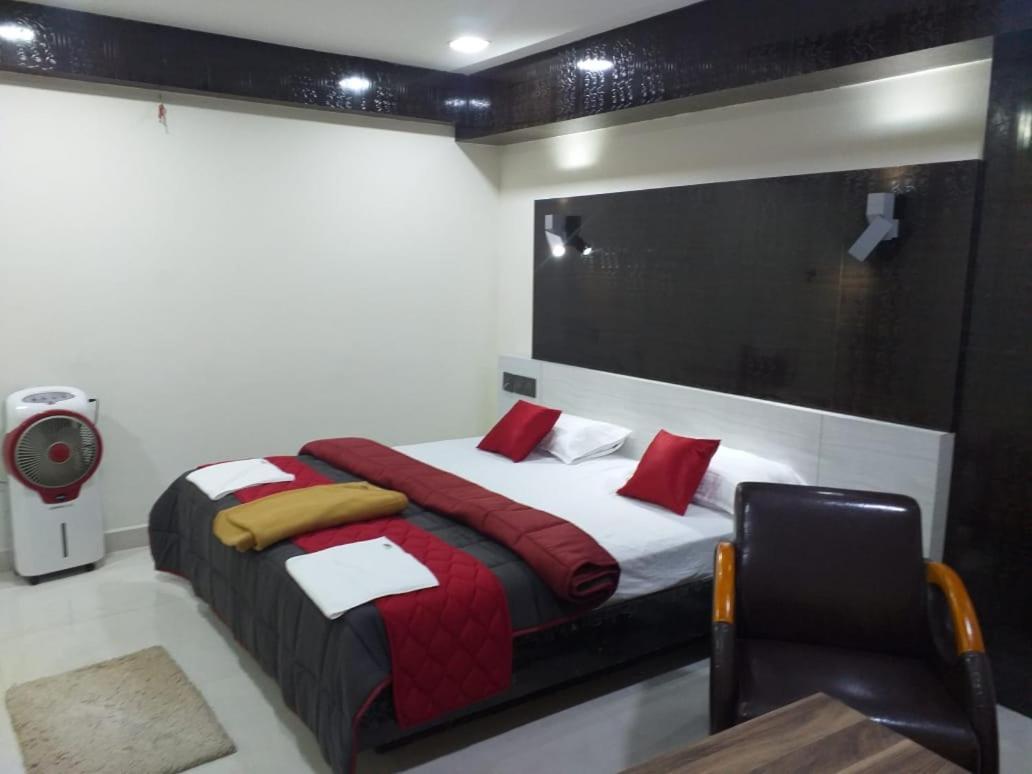 Grand Meridian Vinnamangalam Ngoại thất bức ảnh