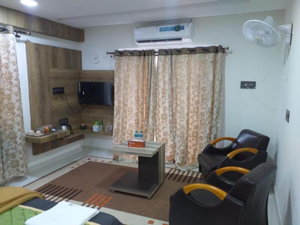Grand Meridian Vinnamangalam Ngoại thất bức ảnh