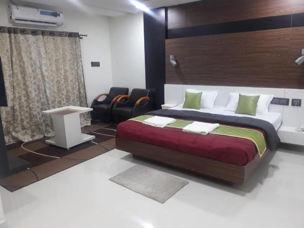 Grand Meridian Vinnamangalam Ngoại thất bức ảnh