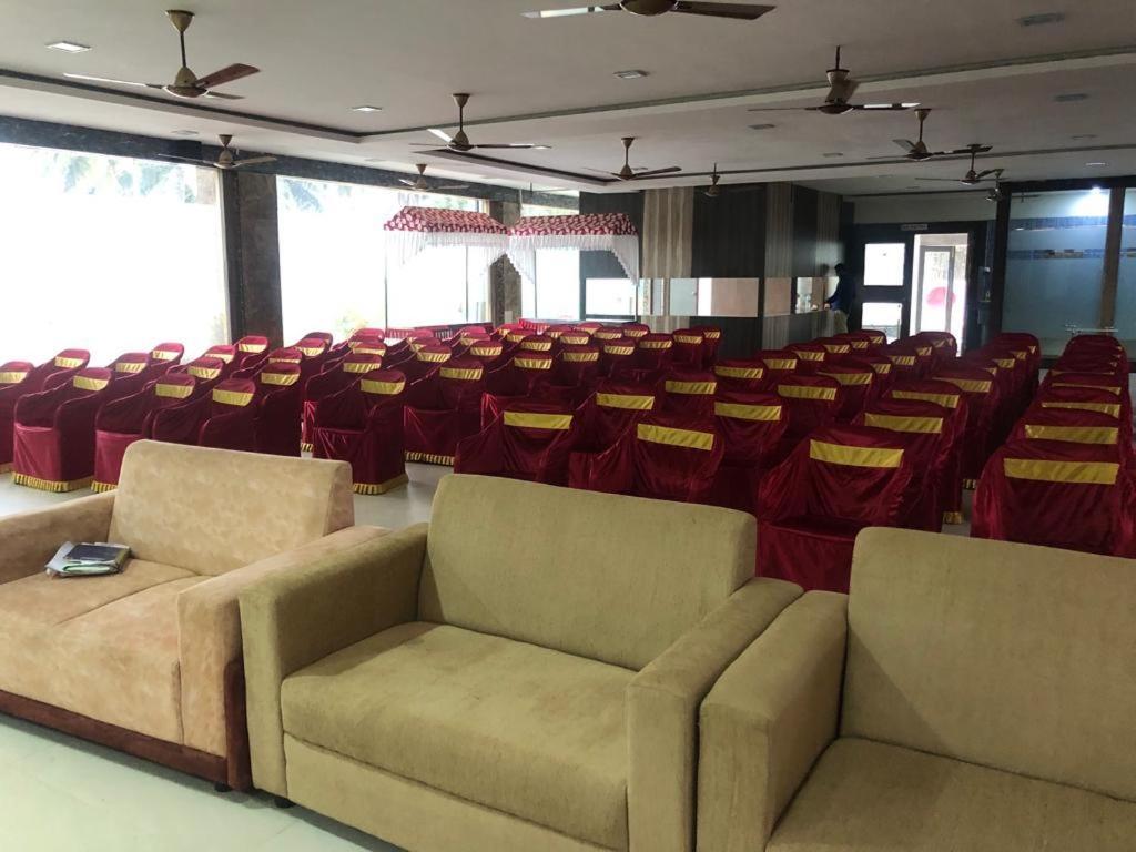 Grand Meridian Vinnamangalam Ngoại thất bức ảnh