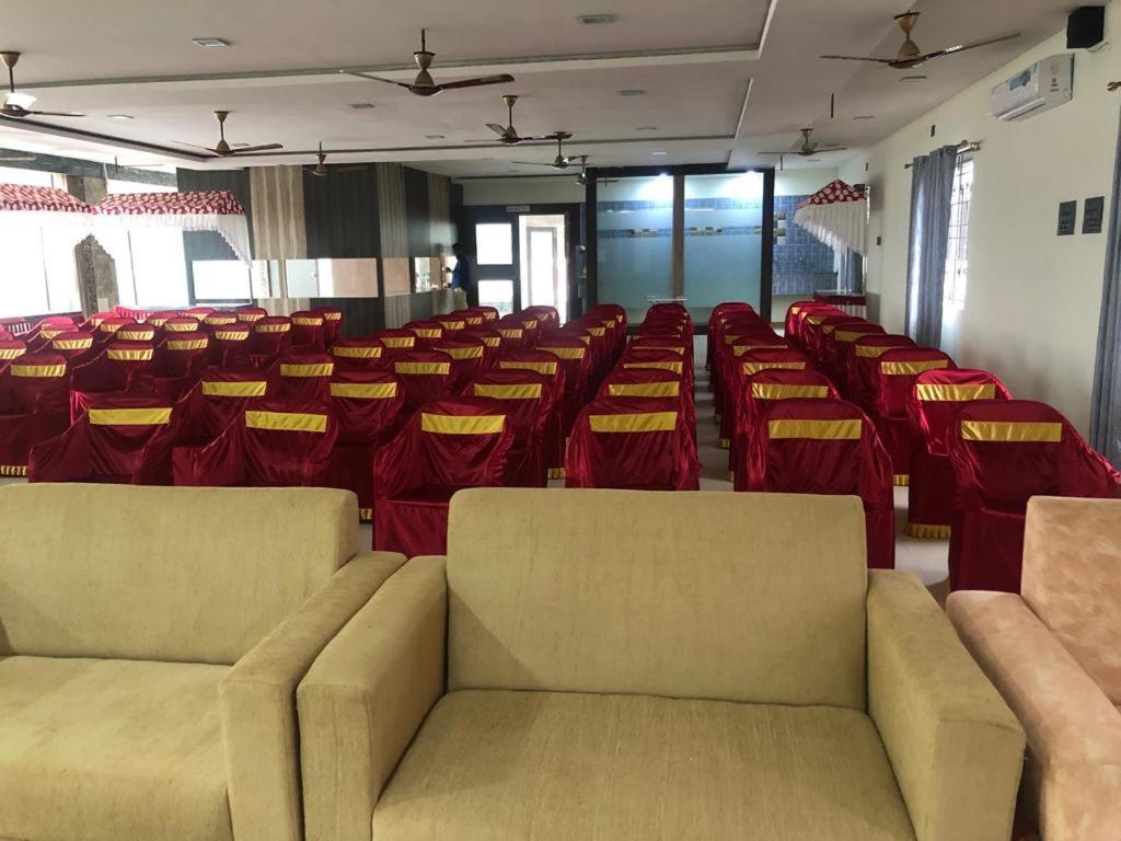 Grand Meridian Vinnamangalam Ngoại thất bức ảnh