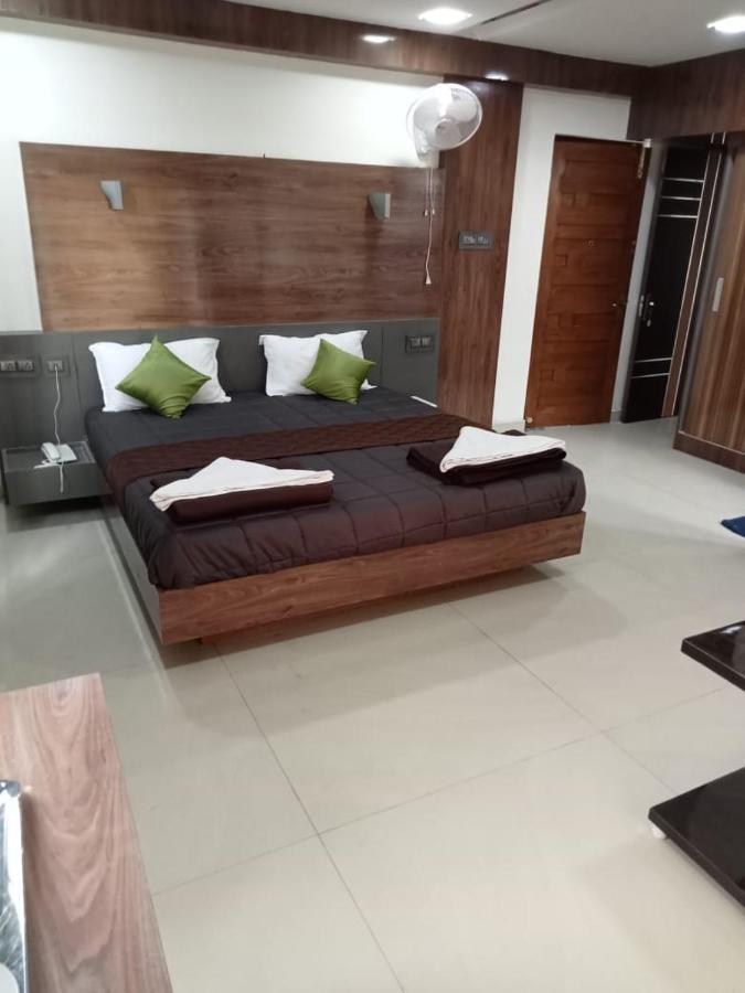 Grand Meridian Vinnamangalam Ngoại thất bức ảnh