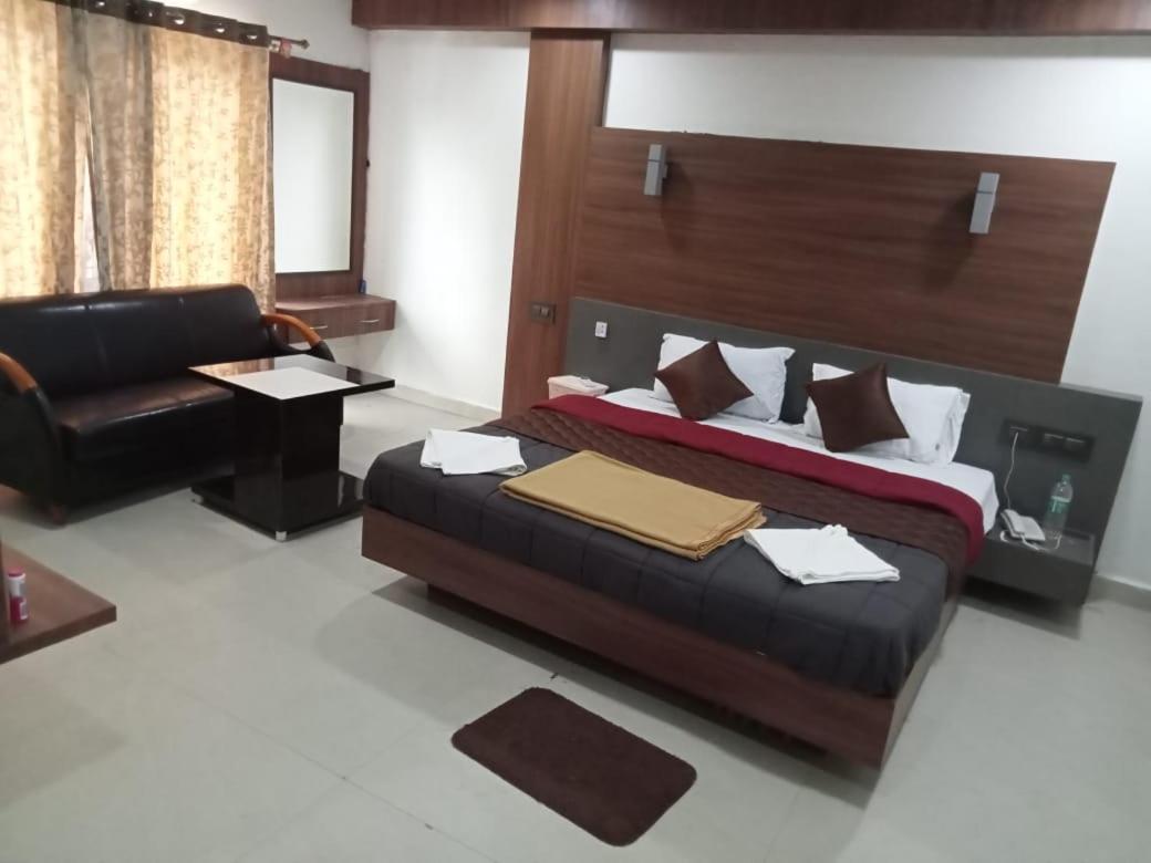 Grand Meridian Vinnamangalam Ngoại thất bức ảnh
